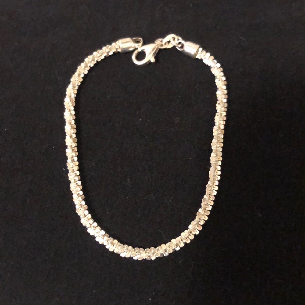 ✨🆕Jeweled Silver Bracelet✨